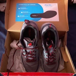 New Balance MTE573T3 Men's Trail Running Shoes Gray/Red Size 10 Athletic